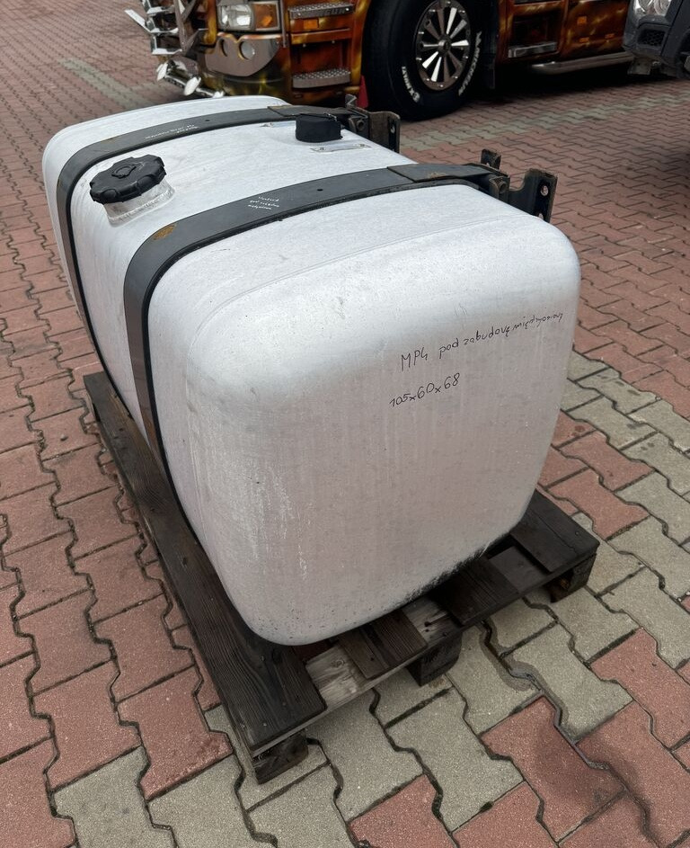 Mercedes-Benz ACTROS MP 430L Mercedes-Benz ACTROS MP 4 truck - Fuel tank for Truck: picture 4 Mercedes-Benz ACTROS MP 430L Mercedes-Benz ACTROS MP 4 truck - Fuel tank for Truck: picture 4