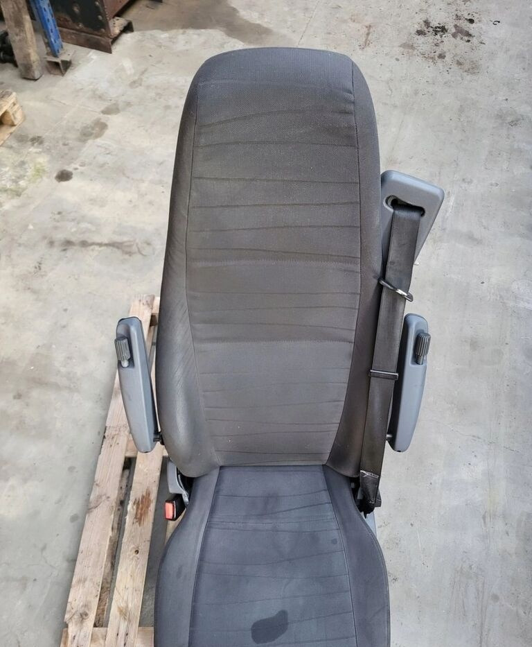 Scania R Euro 6 2189660 Scania R Euro 6 2189660 truck - Seat for Truck: picture 3 Scania R Euro 6 2189660 Scania R Euro 6 2189660 truck - Seat for Truck: picture 3