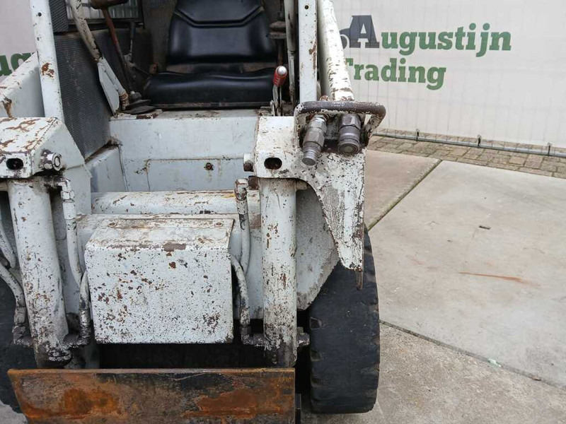 Gehl 1640 - Skid steer loader: picture 5 Gehl 1640 - Skid steer loader: picture 5