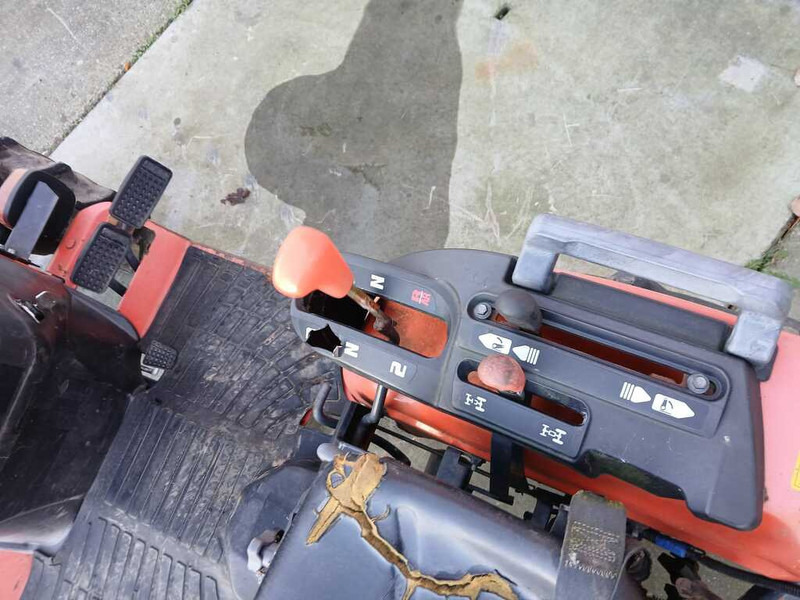 Kubota B 2420 - Compact tractor: picture 5 Kubota B 2420 - Compact tractor: picture 5