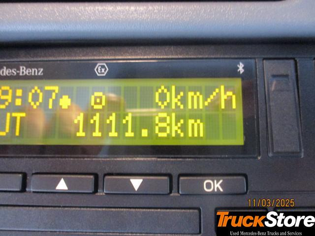 Tipper van Mercedes-Benz Atego 818 K: picture 8