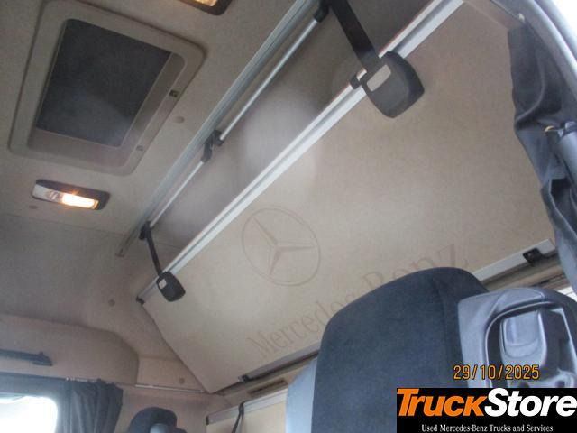 Tractor unit Mercedes-Benz Actros 1845 LS: picture 7