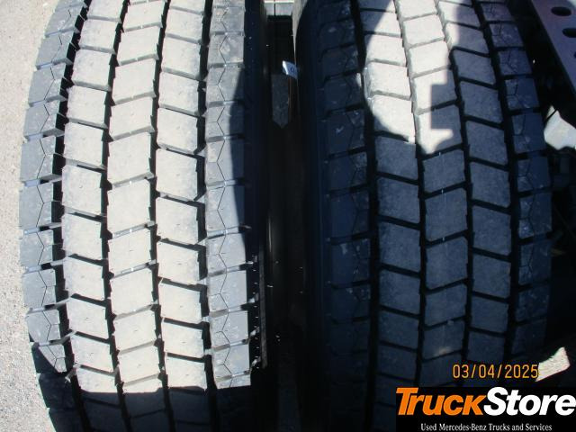 Tractor unit Mercedes-Benz Actros 1845 LS: picture 7