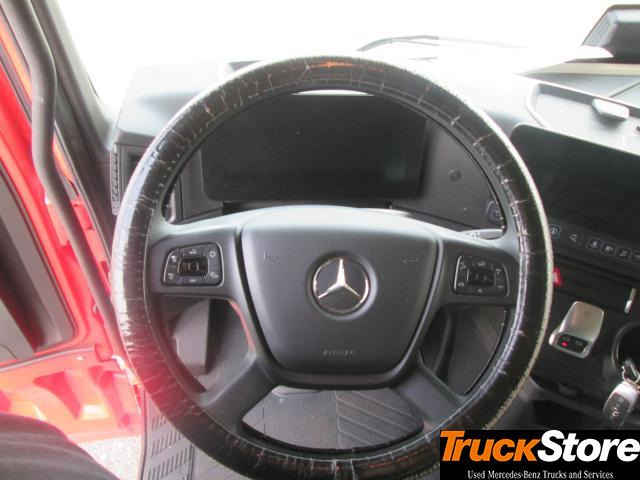 Tractor unit Mercedes-Benz Actros 1845 LS nRL: picture 6 Tractor unit Mercedes-Benz Actros 1845 LS nRL: picture 6