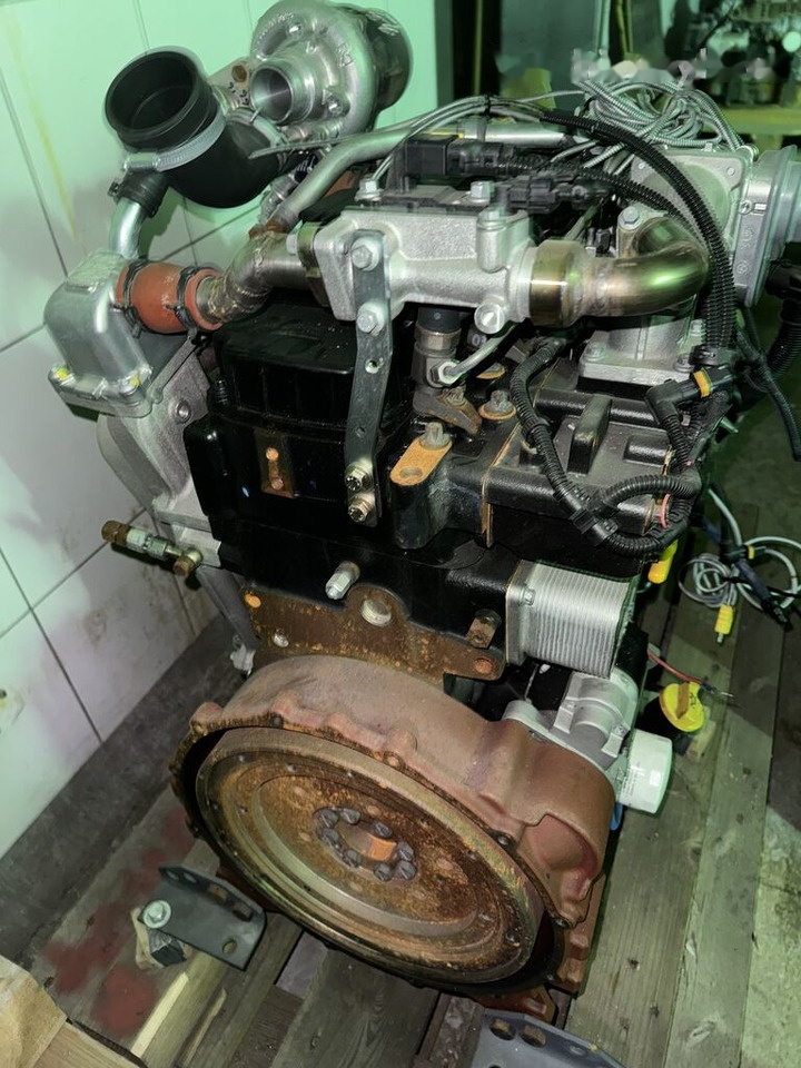 Deutz TCD 2.9 L4 - Engine for Excavator: picture 3 Deutz TCD 2.9 L4 - Engine for Excavator: picture 3
