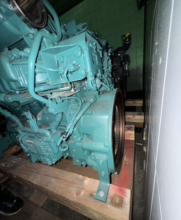 Volvo D6J - Engine for Excavator: picture 4 Volvo D6J - Engine for Excavator: picture 4