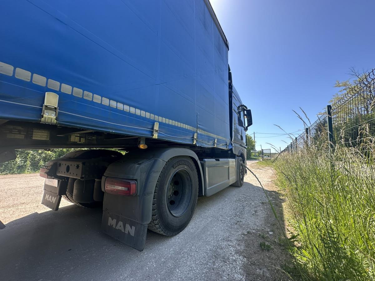 MAN TGX 18.470 - Tractor unit: picture 5 MAN TGX 18.470 - Tractor unit: picture 5