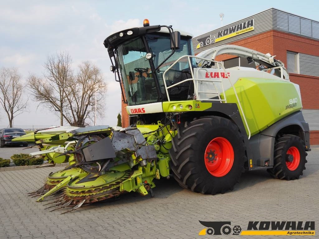 Claas Jaguar 840 4WD + Orbis 450 - Forage harvester: picture 1 Claas Jaguar 840 4WD + Orbis 450 - Forage harvester: picture 1