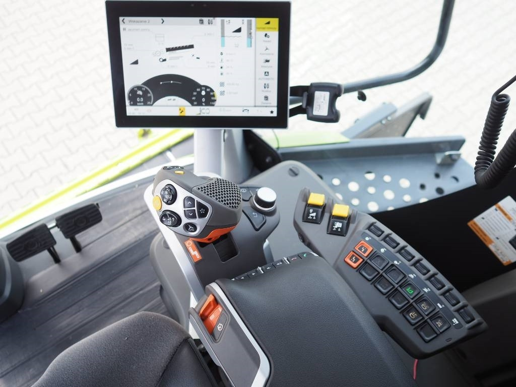 Combine harvester Claas Lexion 7500 + V930: picture 6