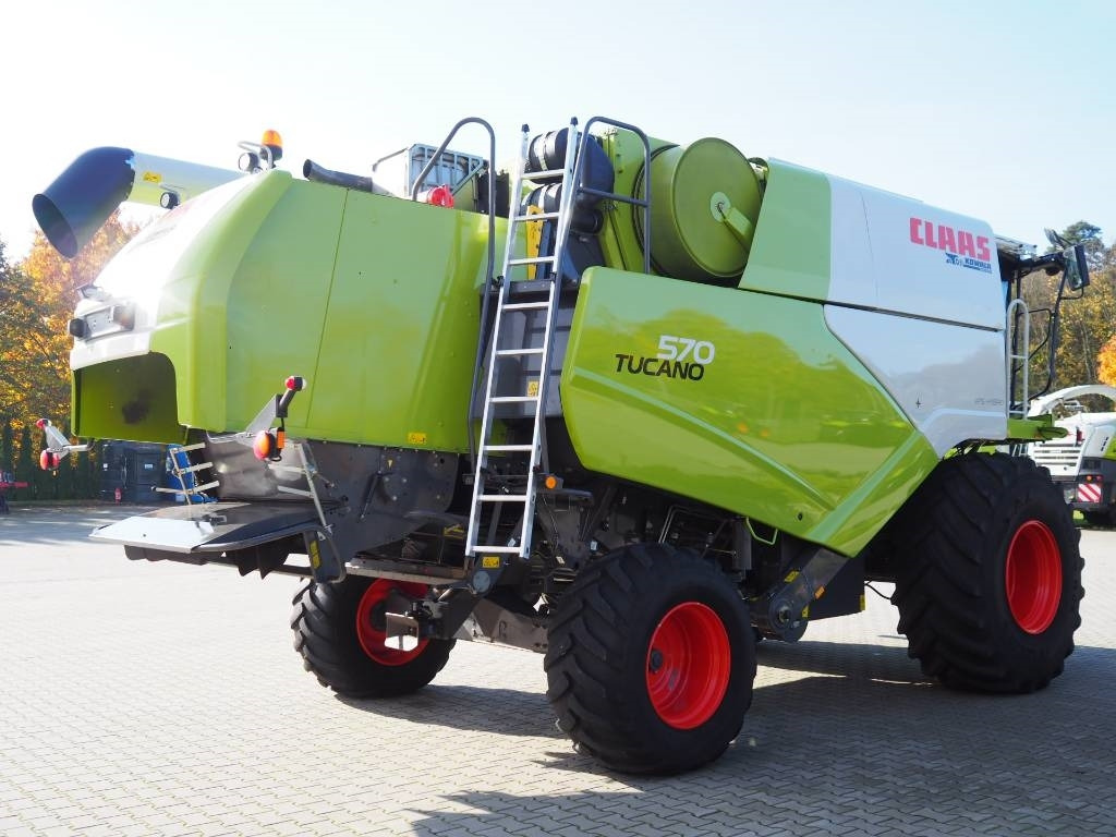 Claas Tucano 570 GPS + V770  - Combine harvester: picture 3 Claas Tucano 570 GPS + V770  - Combine harvester: picture 3