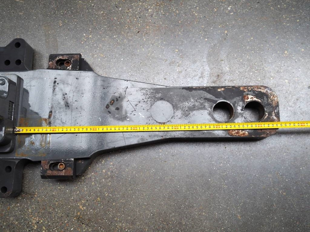 Claas Xerion - bumper hitch K80 - Body and exterior for Agricultural machinery: picture 4 Claas Xerion - bumper hitch K80 - Body and exterior for Agricultural machinery: picture 4