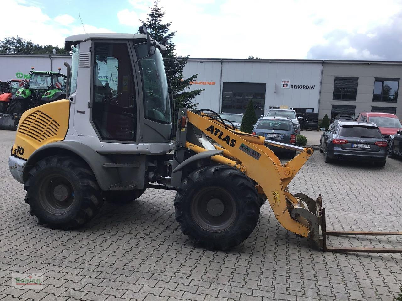 Atlas 70 - Front loader for tractor: picture 4 Atlas 70 - Front loader for tractor: picture 4