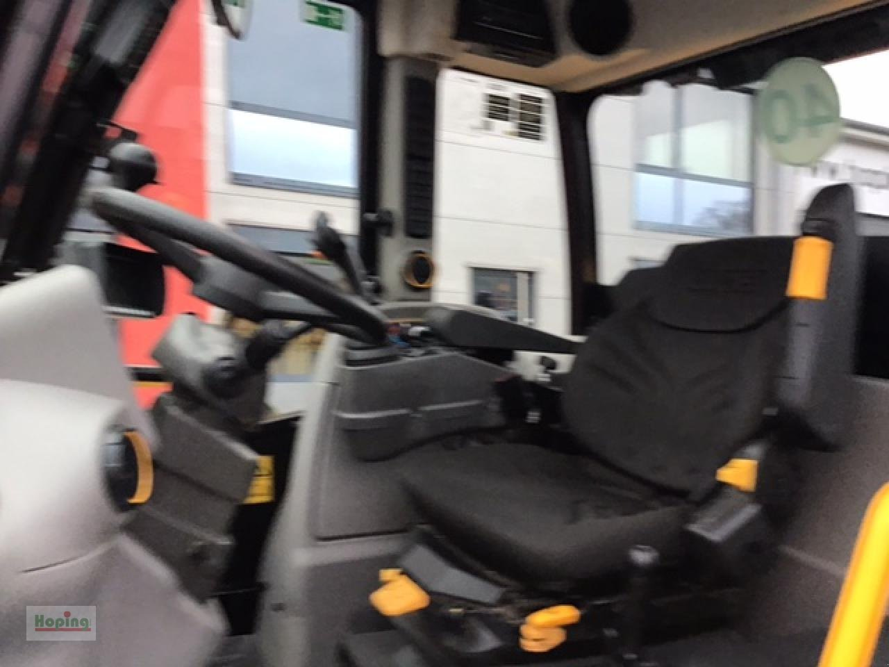 Wheel loader JCB TM 420 AGRI: picture 9