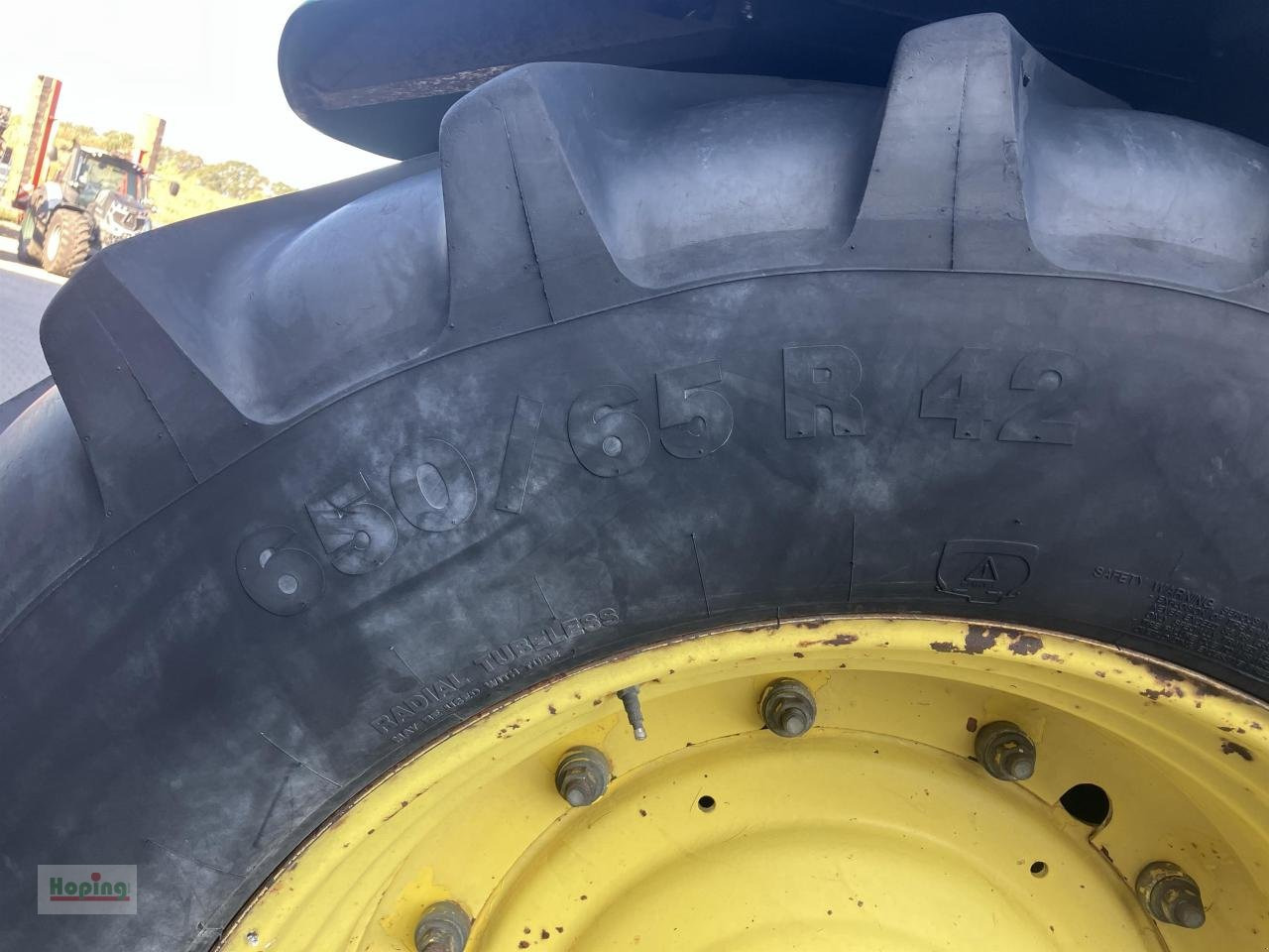 Farm tractor John Deere 7810: picture 10