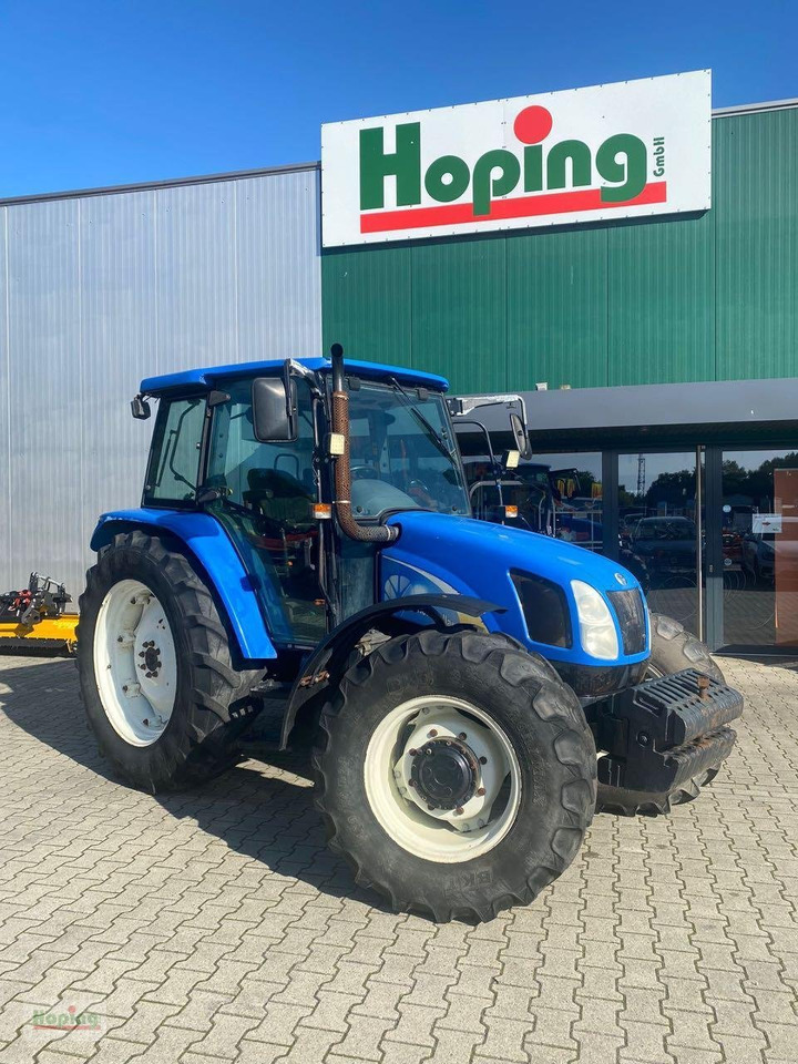 New Holland TL90A - Farm tractor: picture 4 New Holland TL90A - Farm tractor: picture 4