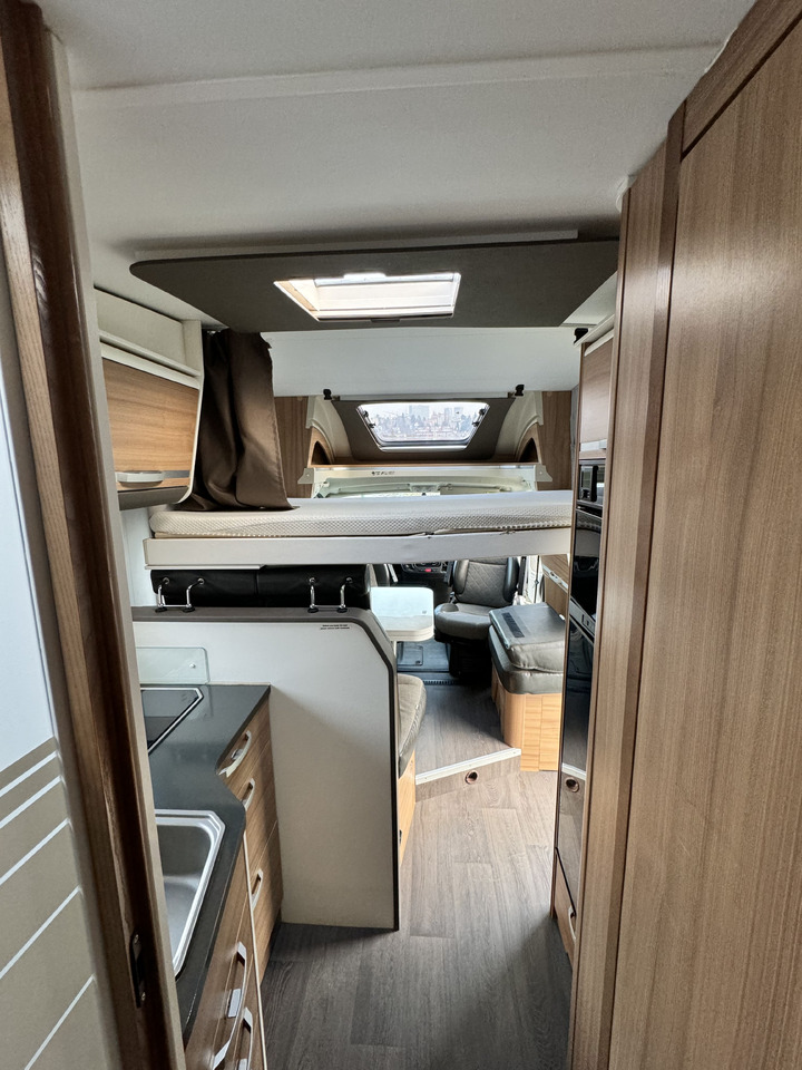 Semi-integrated motorhome ADRIA Matrix 670 SL: picture 18