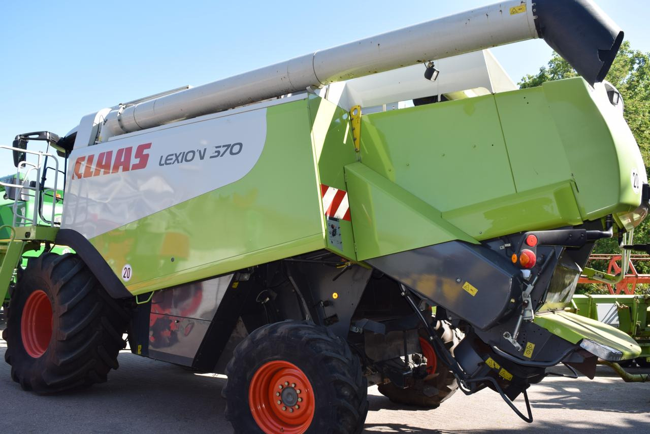CLAAS Lexion 570 *4x4* - Combine harvester: picture 4 CLAAS Lexion 570 *4x4* - Combine harvester: picture 4