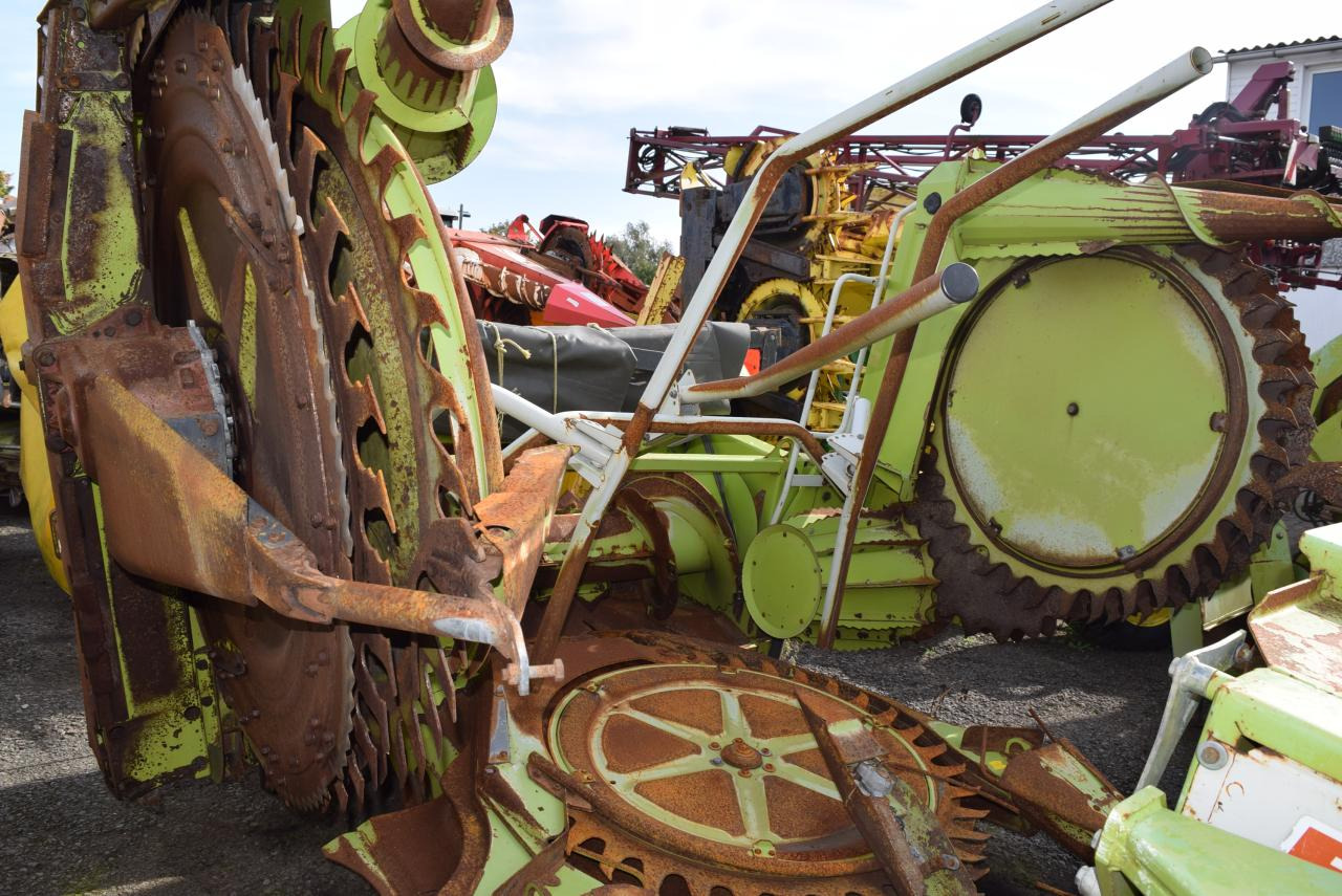 CLAAS RU 450 - Corn header: picture 1 CLAAS RU 450 - Corn header: picture 1