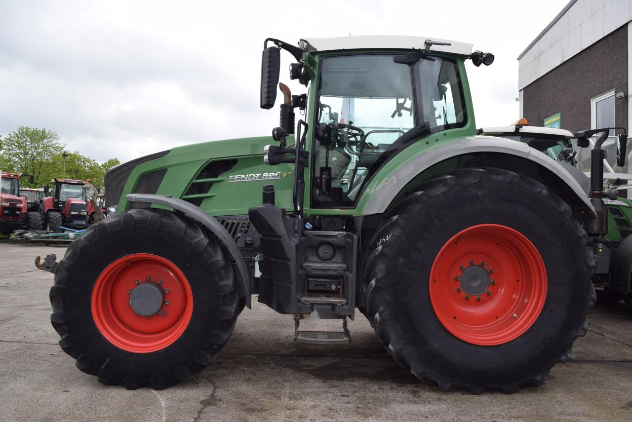 Fendt 826 Vario SCR ProfiPlus - Farm tractor: picture 1 Fendt 826 Vario SCR ProfiPlus - Farm tractor: picture 1