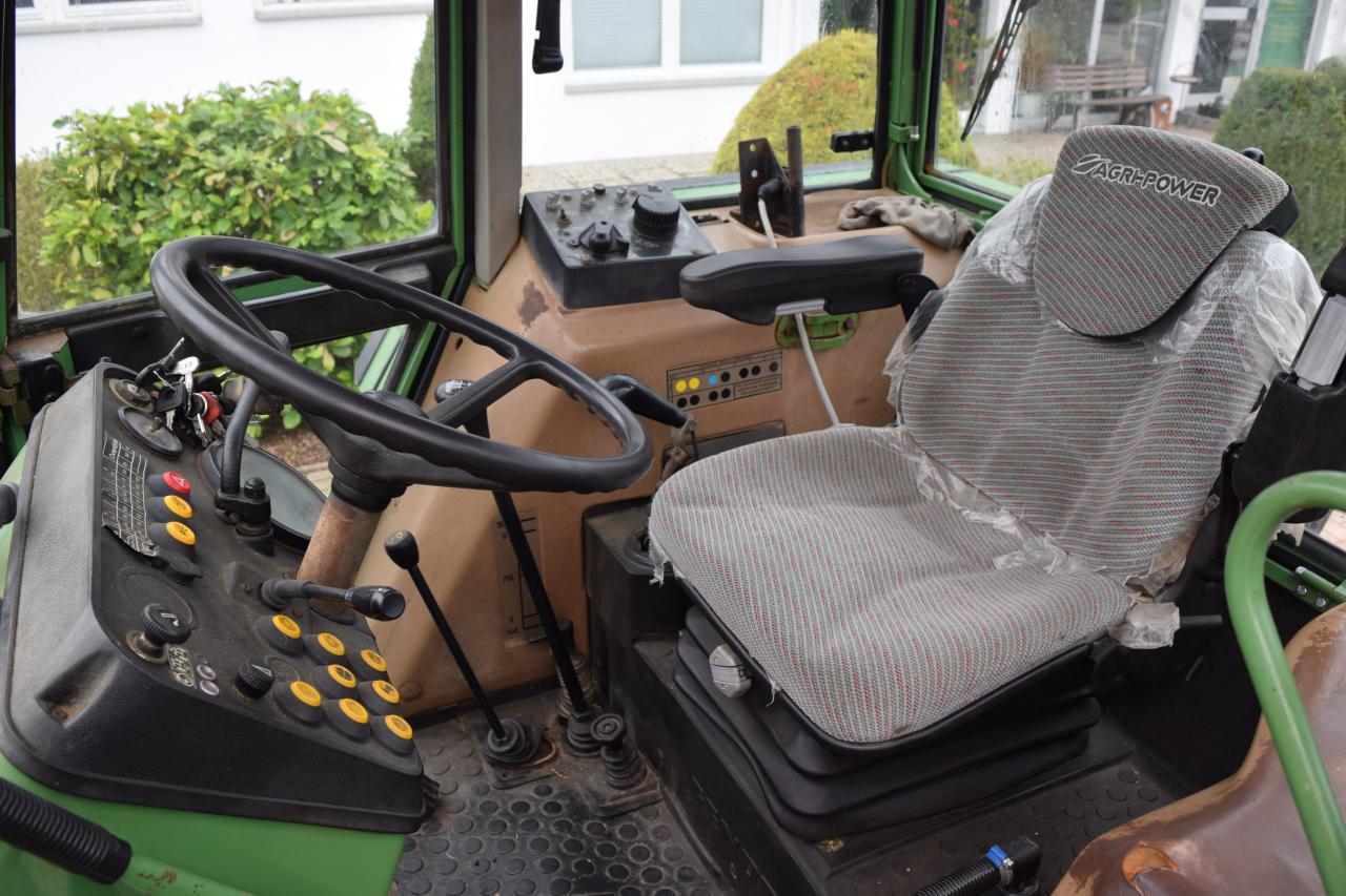 Farm tractor Fendt Farmer 311 LSA: picture 8 Farm tractor Fendt Farmer 311 LSA: picture 8