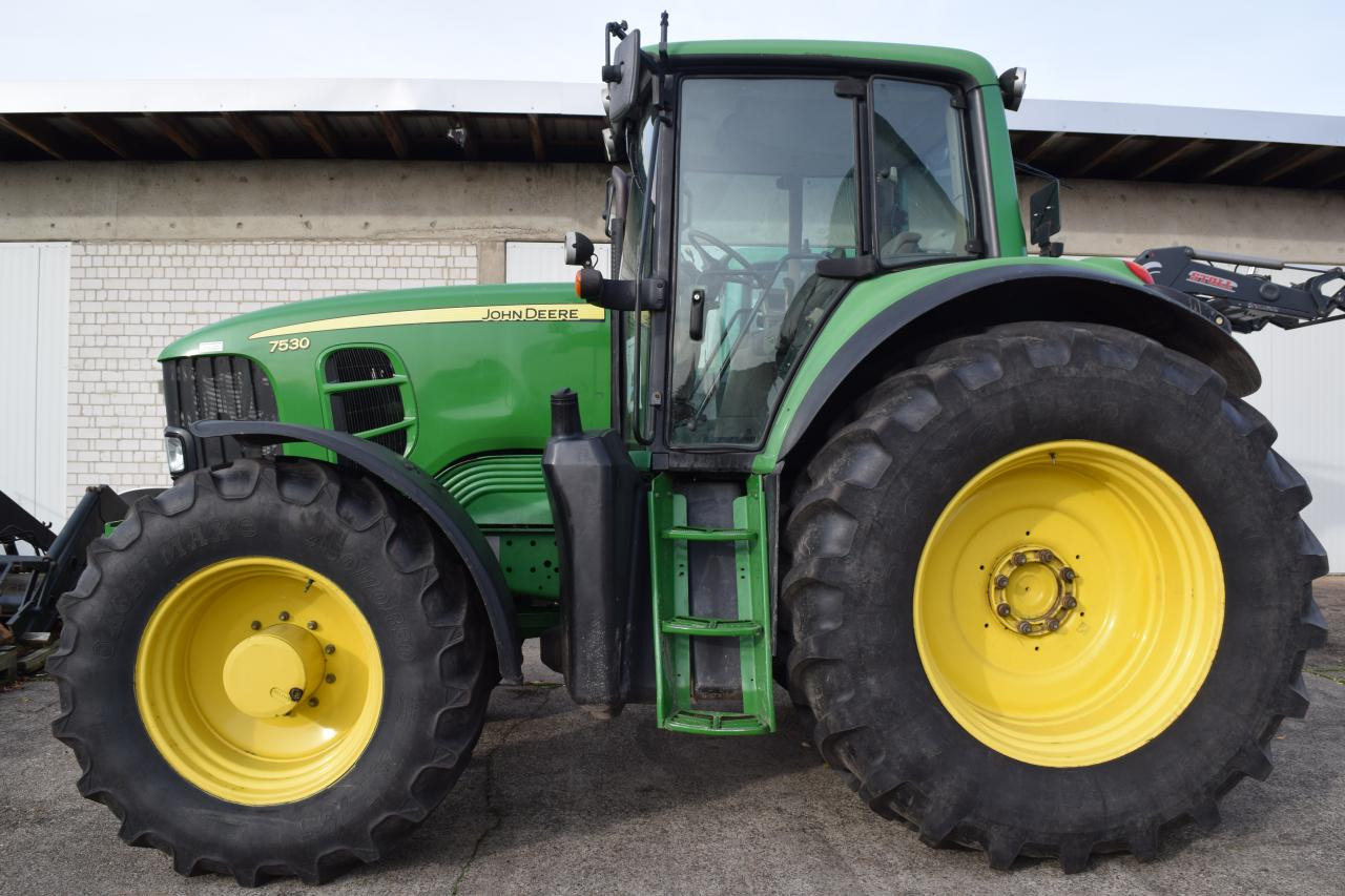 John Deere 7530 Premium - Farm tractor: picture 1 John Deere 7530 Premium - Farm tractor: picture 1