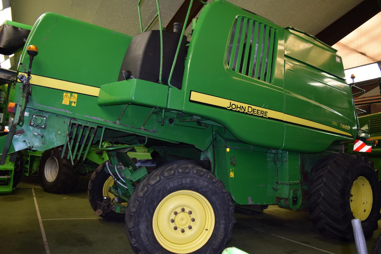 John Deere T 660 HM - Combine harvester: picture 5 John Deere T 660 HM - Combine harvester: picture 5