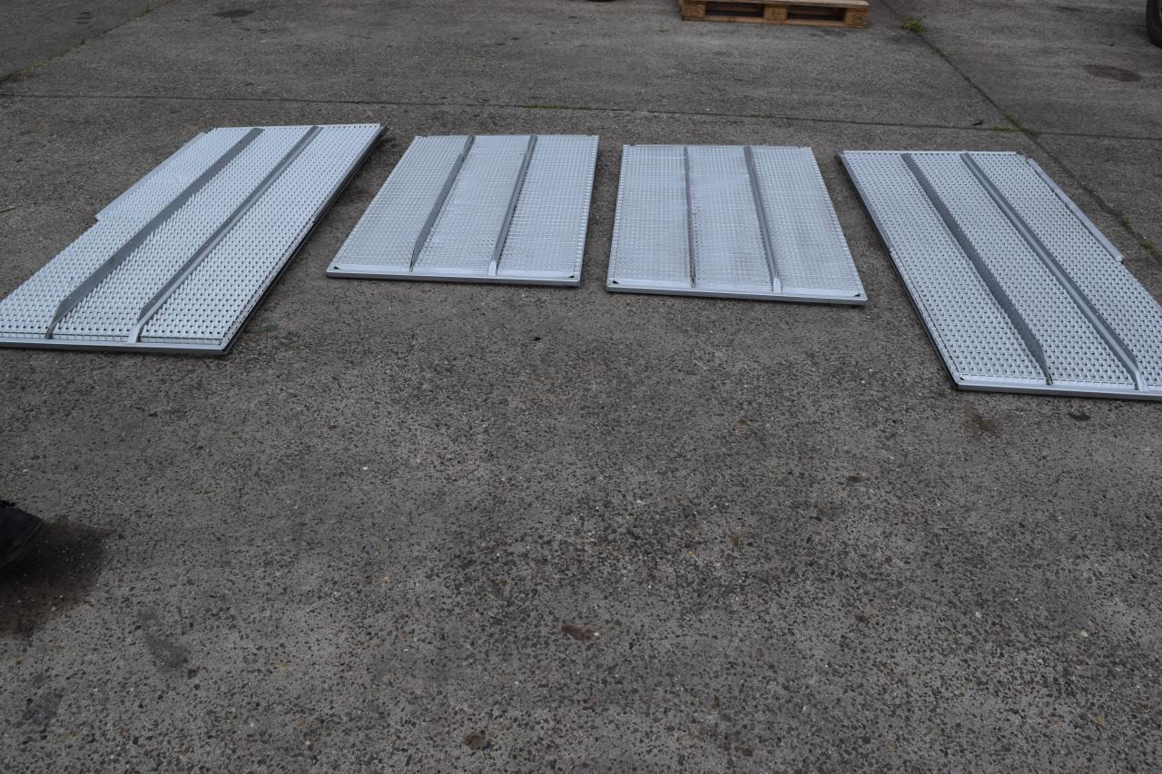 CLAAS Siebe für Claas - Spare parts for Agricultural machinery: picture 3 CLAAS Siebe für Claas - Spare parts for Agricultural machinery: picture 3