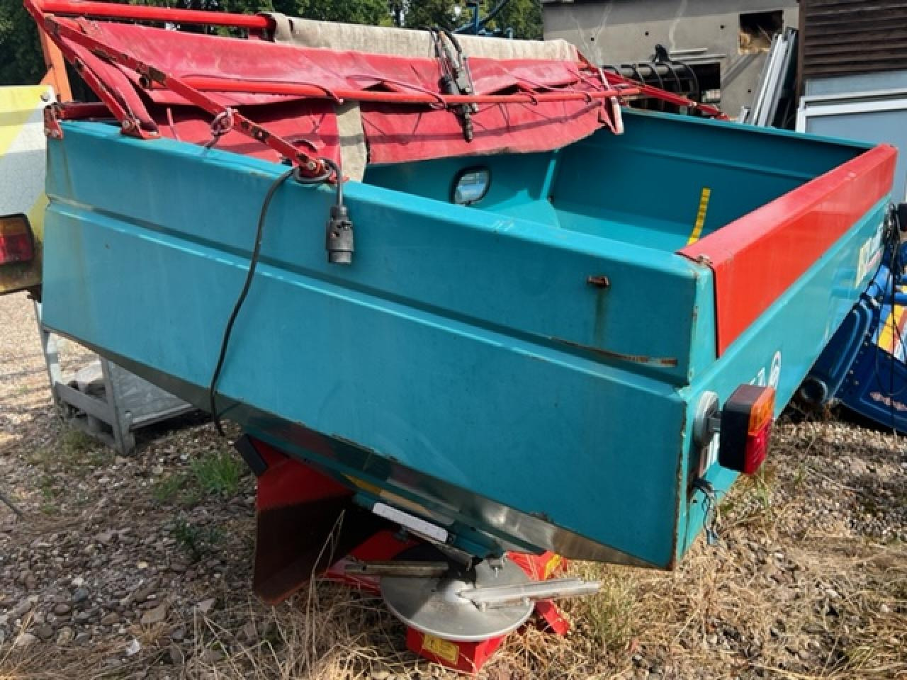 Sulky Burel DPX 2004 - Fertilizer spreader: picture 3 Sulky Burel DPX 2004 - Fertilizer spreader: picture 3