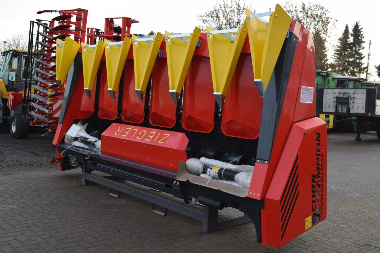 Ziegler Champion 6S ProDrive - Corn header: picture 1 Ziegler Champion 6S ProDrive - Corn header: picture 1