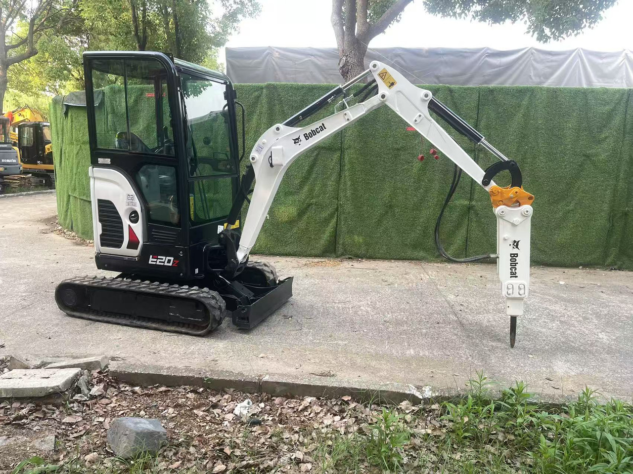 Mini excavator BOBCAT E20Z: picture 9