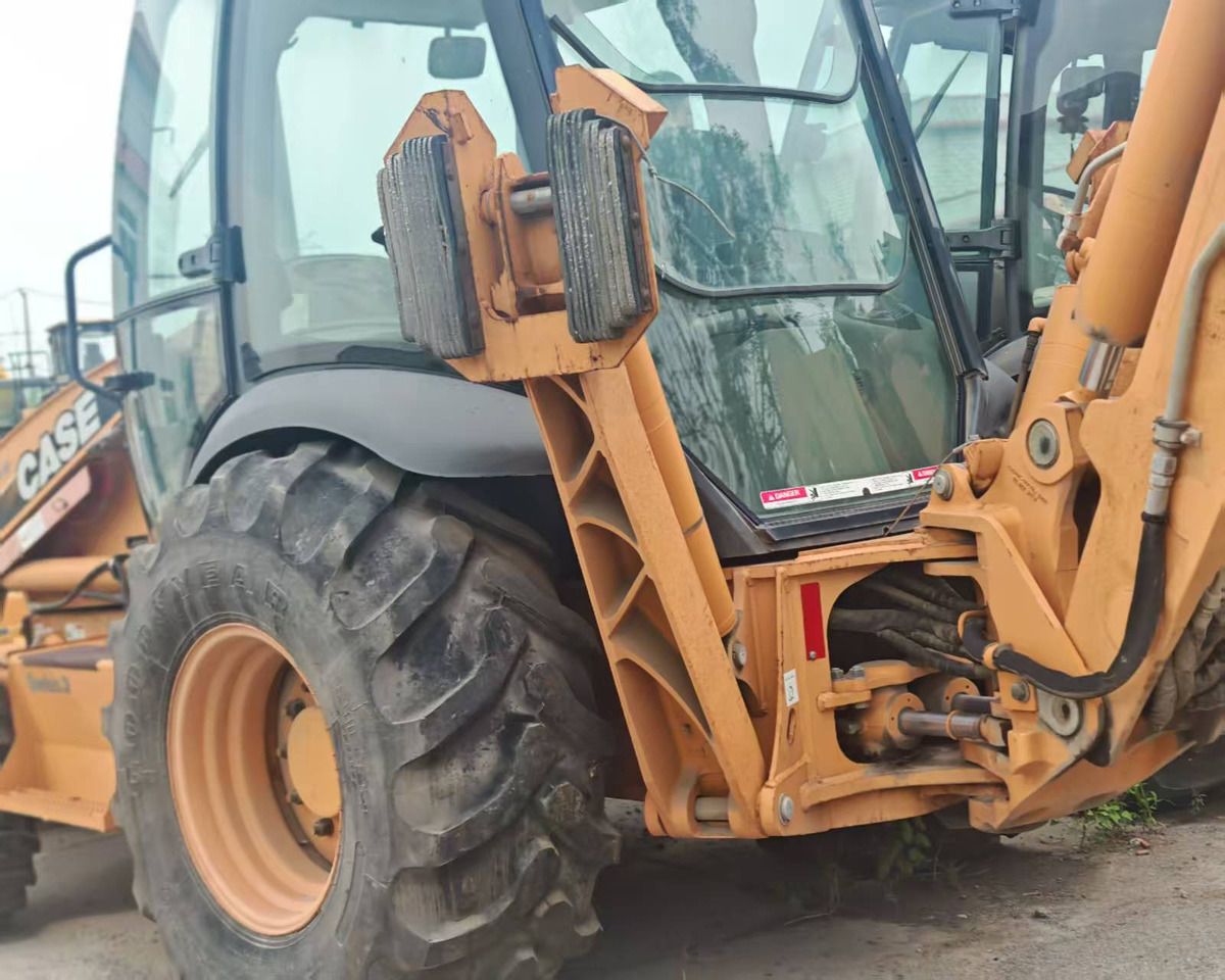 CASE 590 - Backhoe loader: picture 4 CASE 590 - Backhoe loader: picture 4