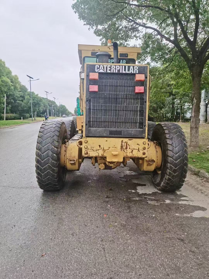 CATERPILLAR 14H - Grader: picture 2 CATERPILLAR 14H - Grader: picture 2