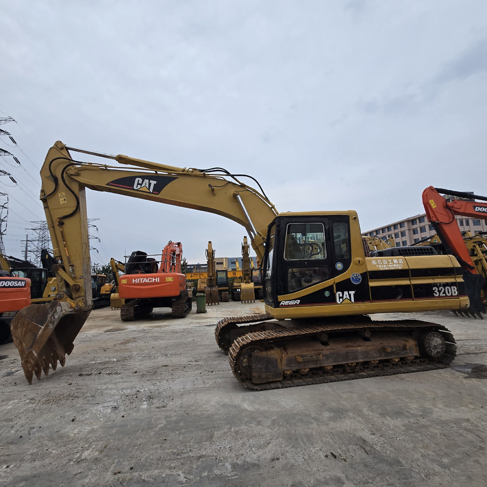 CATERPILLAR 320B - Crawler excavator: picture 1 CATERPILLAR 320B - Crawler excavator: picture 1