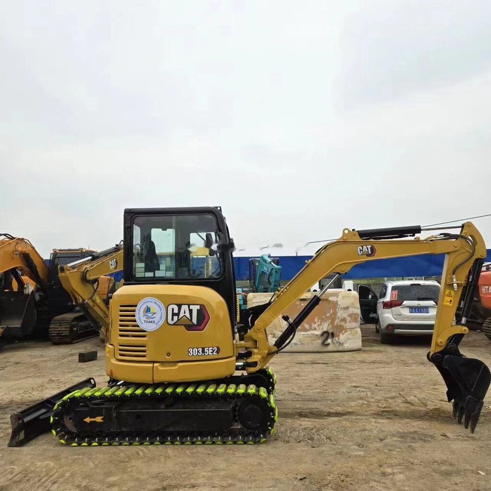 Mini excavator Caterpillar 303.5E2: picture 9