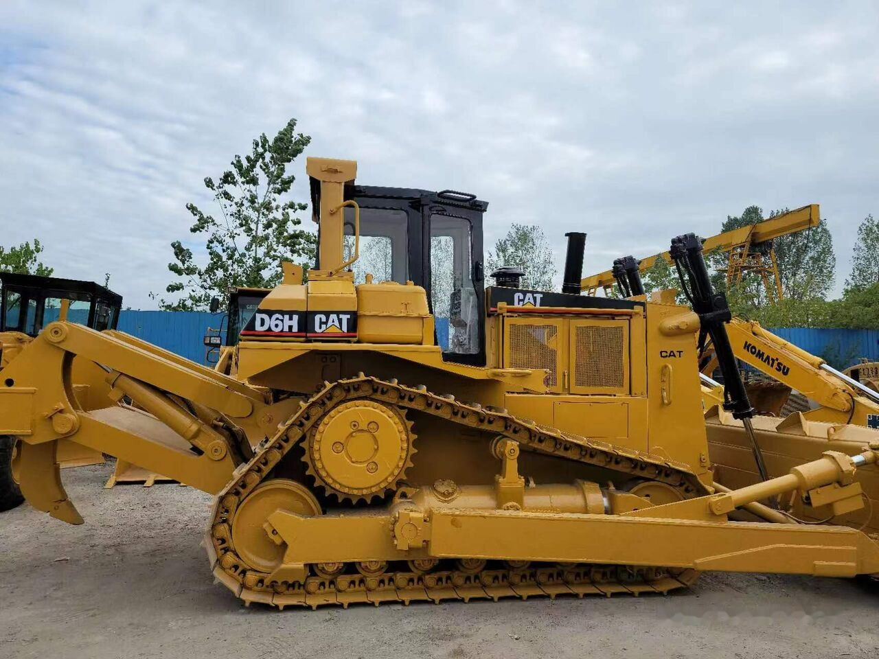 Bulldozer Caterpillar D6H: picture 6
