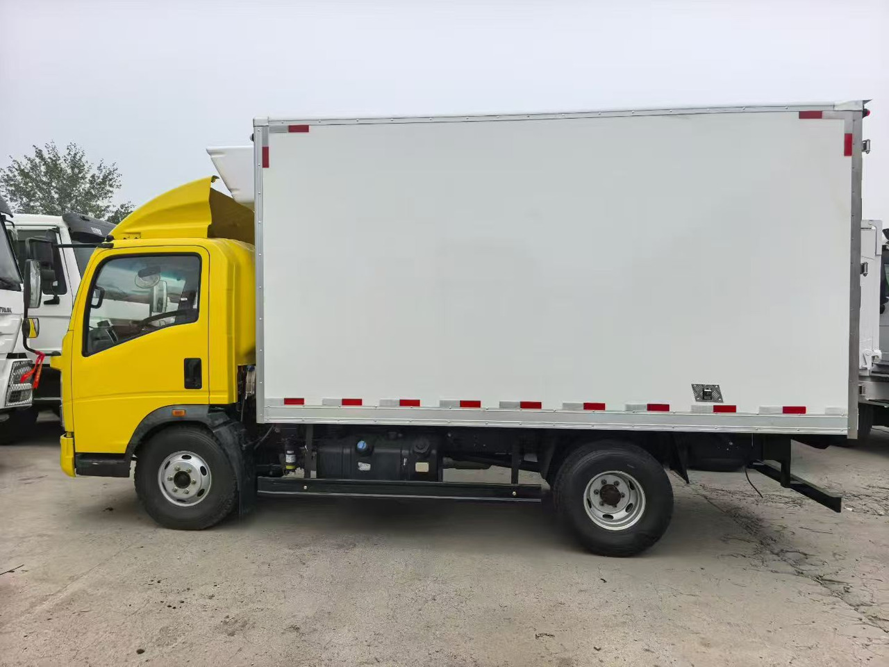 - Refrigerator truck: picture 4 - Refrigerator truck: picture 4