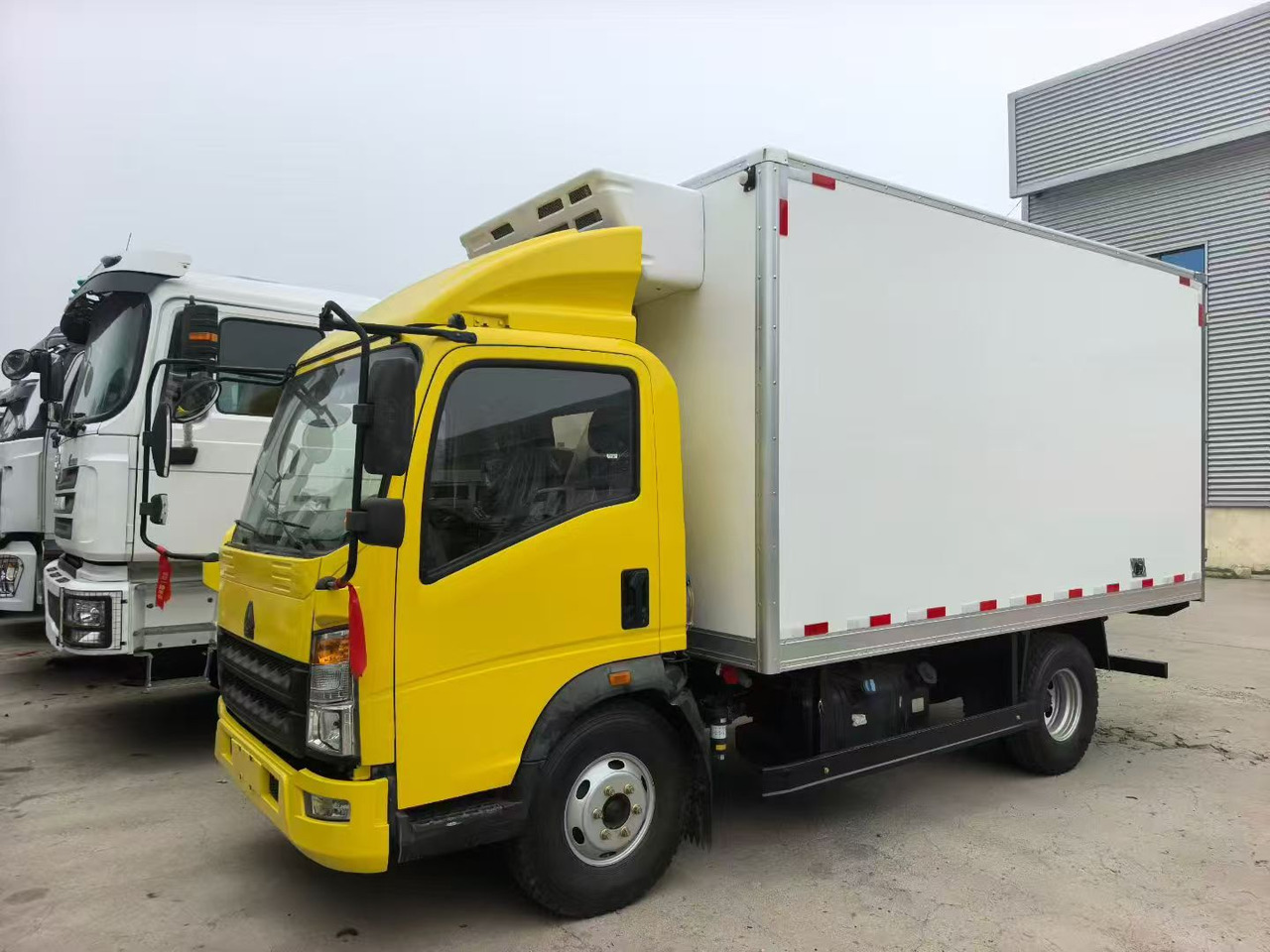 - Refrigerator truck: picture 3 - Refrigerator truck: picture 3