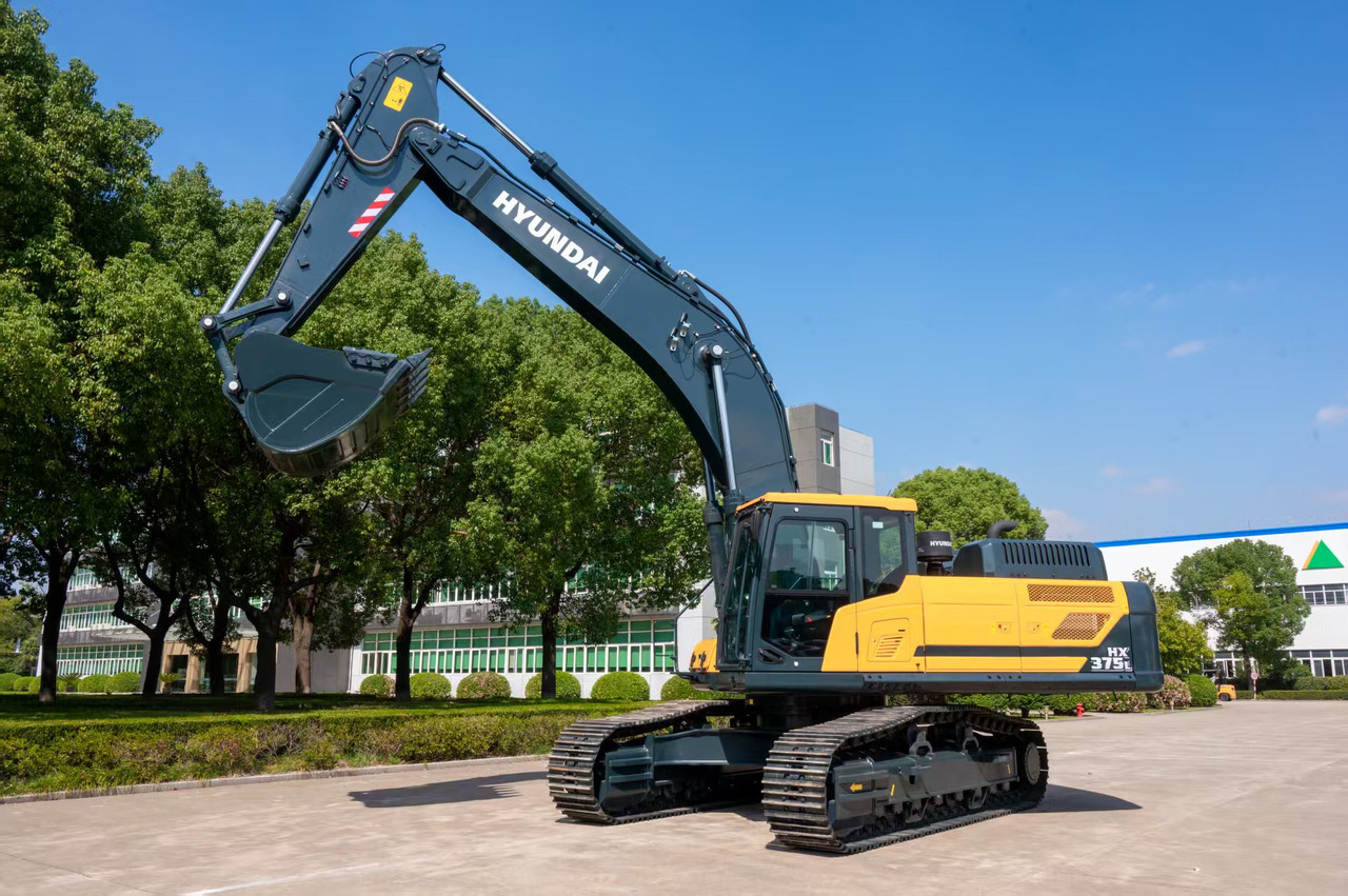 HYUNDAI HX375L - Crawler excavator: picture 2 HYUNDAI HX375L - Crawler excavator: picture 2