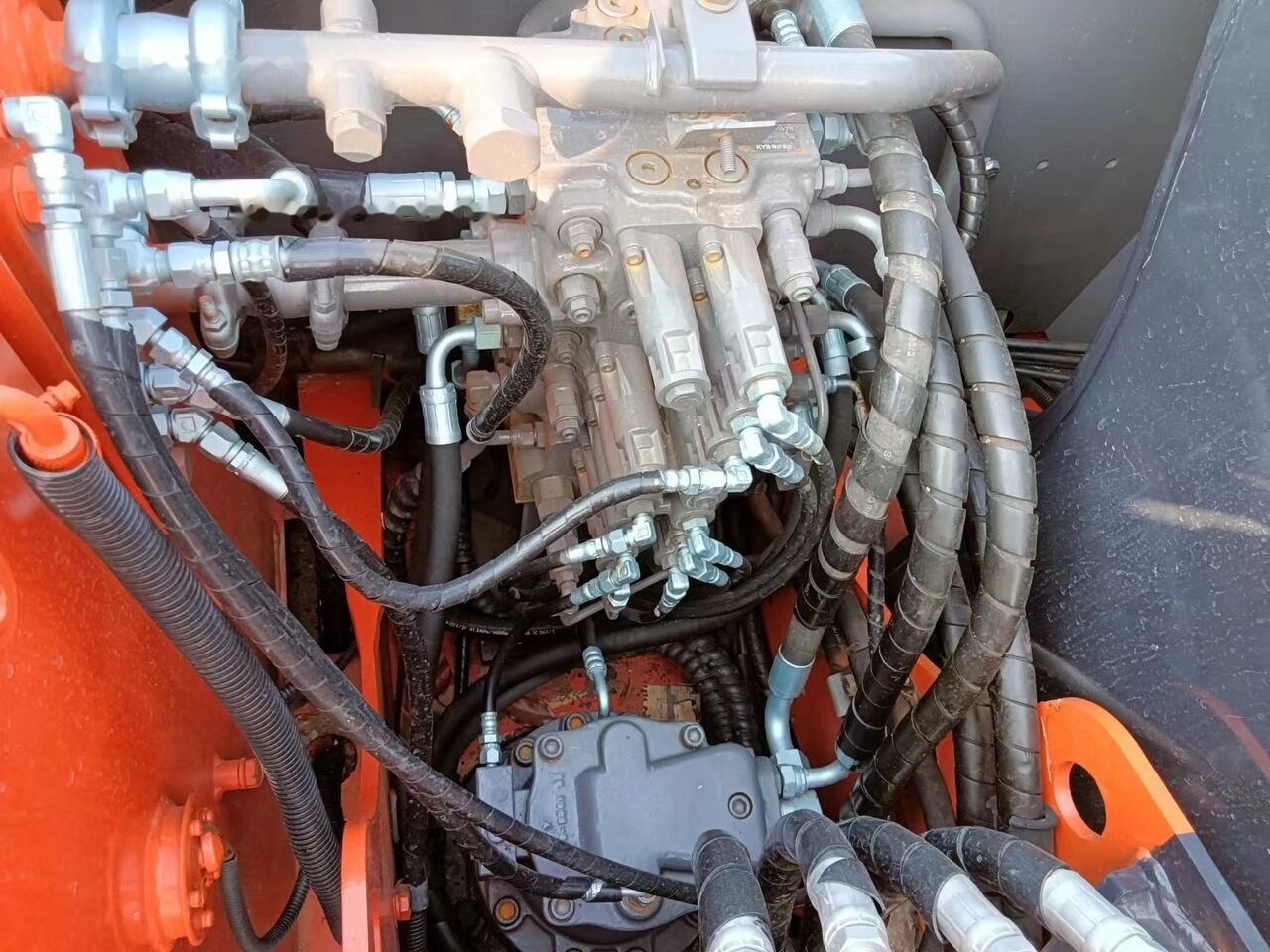 Mini excavator Hitachi ZX70: picture 8 Mini excavator Hitachi ZX70: picture 8