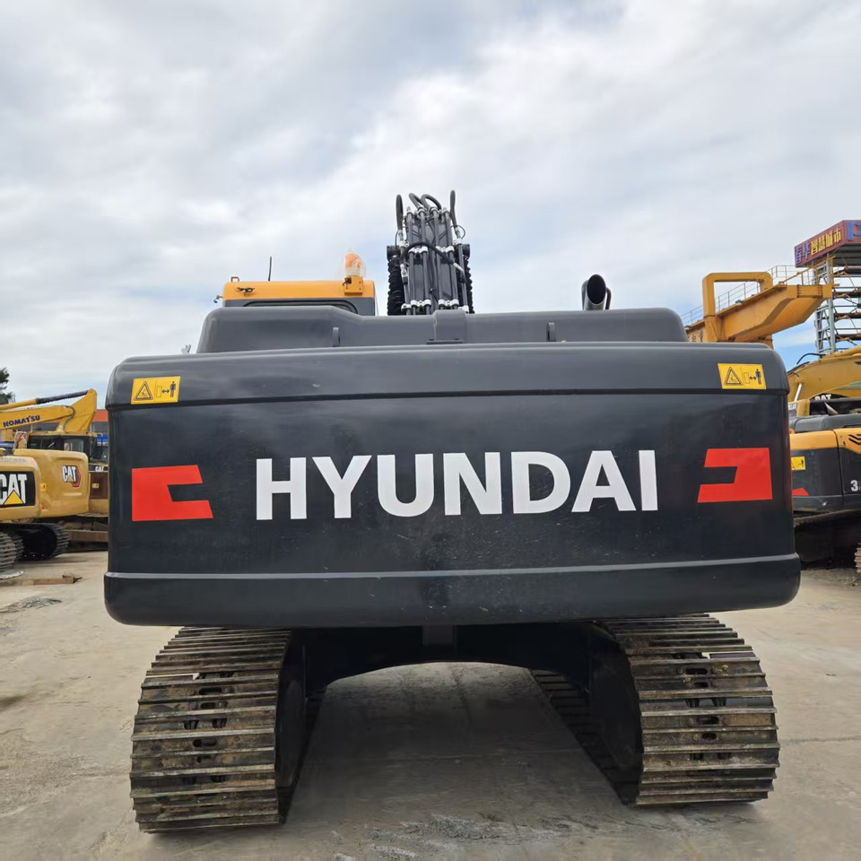 Hyundai R220LC-9S - Crawler excavator: picture 3 Hyundai R220LC-9S - Crawler excavator: picture 3
