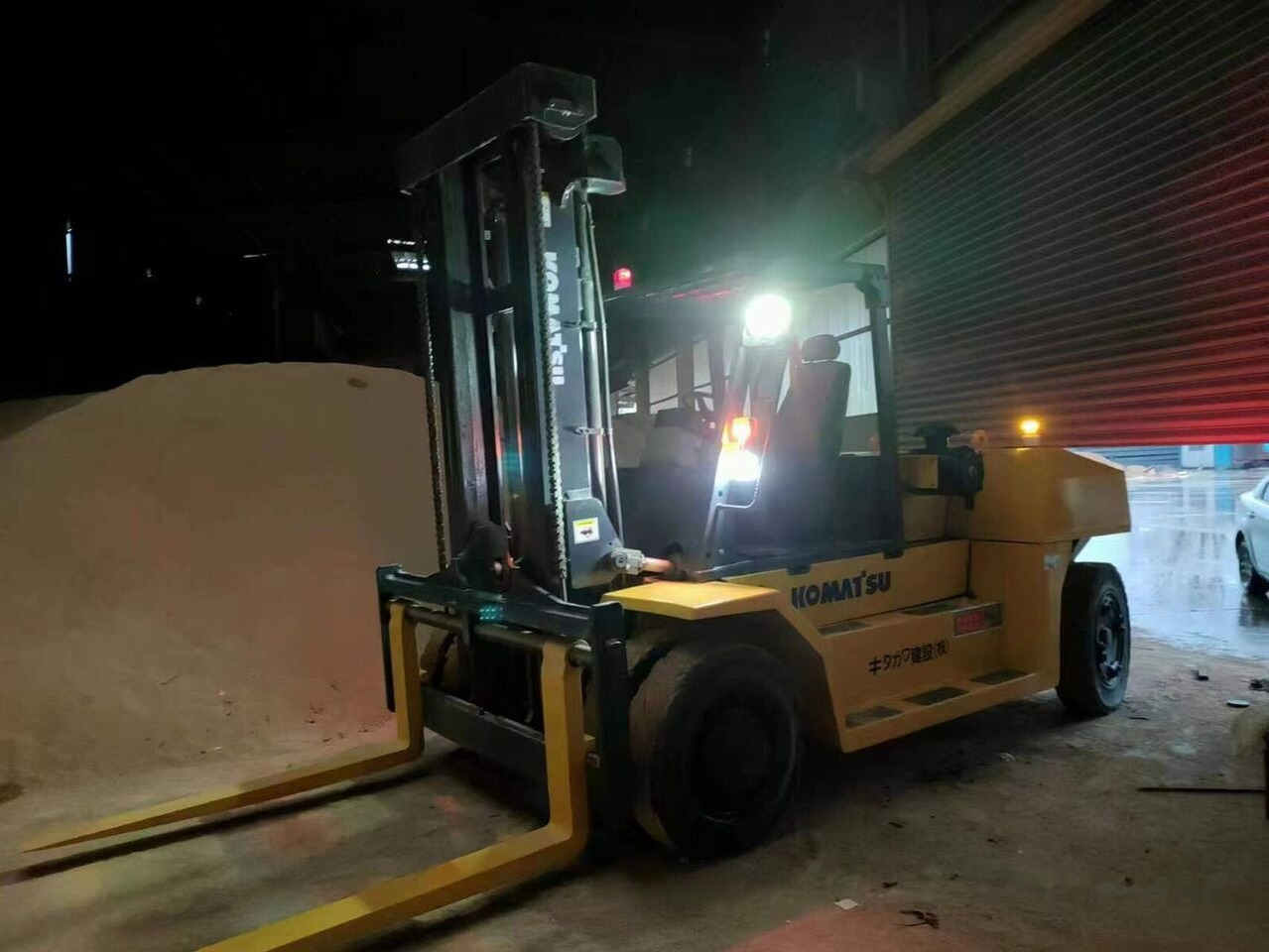 Komatsu FD150 - Diesel forklift: picture 2 Komatsu FD150 - Diesel forklift: picture 2