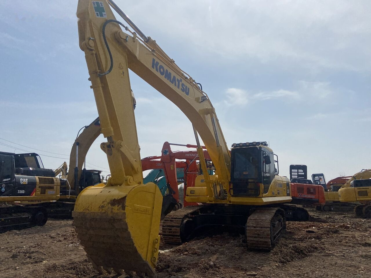 Komatsu PC350 - Crawler excavator: picture 1 Komatsu PC350 - Crawler excavator: picture 1