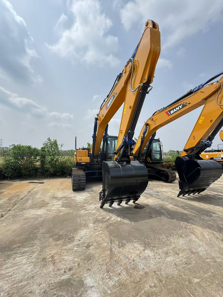 SANY SY215 - Crawler excavator: picture 4 SANY SY215 - Crawler excavator: picture 4