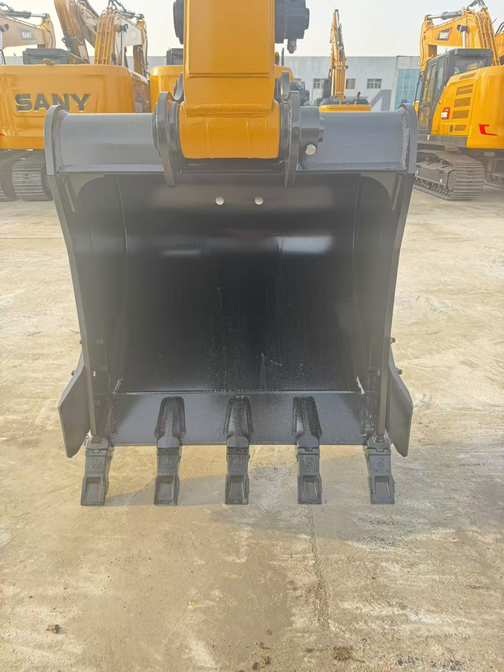 Crawler excavator SANY SY215: picture 6