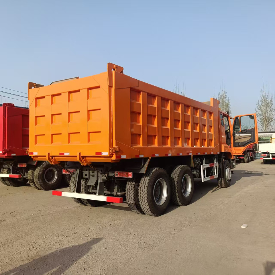Tipper SINOTRUK HOHAN 6x4: picture 6