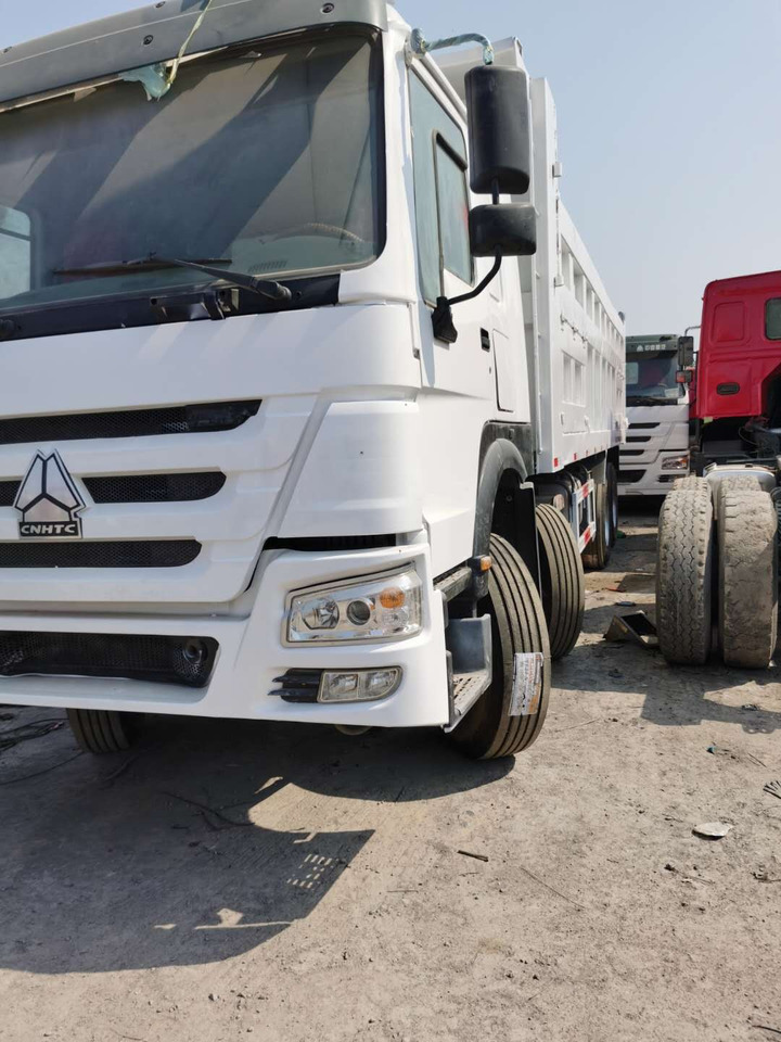 SINOTRUK HOWO - Tipper: picture 1 SINOTRUK HOWO - Tipper: picture 1