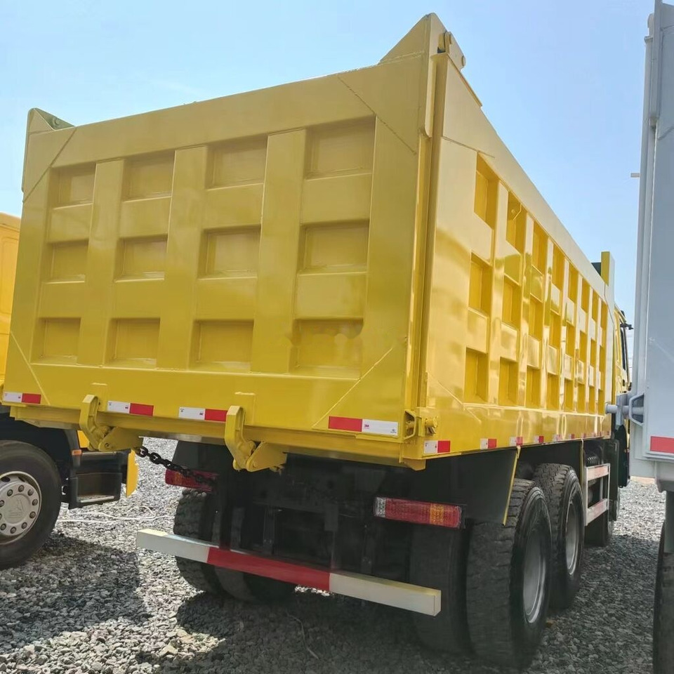 Sinotruk Howo 6*4 Right hand drive - Tipper: picture 3 Sinotruk Howo 6*4 Right hand drive - Tipper: picture 3