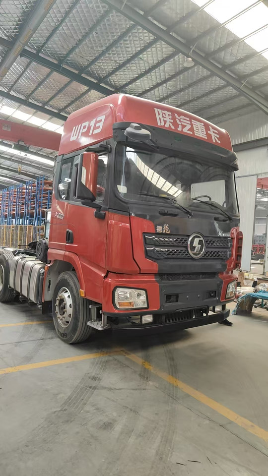 SHACMAN X3000 tractor - Tractor unit: picture 3 SHACMAN X3000 tractor - Tractor unit: picture 3