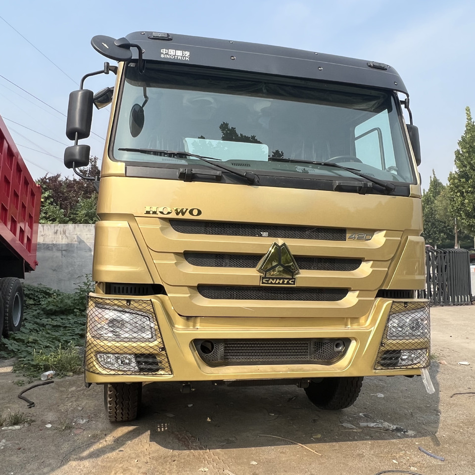 SINOTRUK HOWO - Tractor unit: picture 2 SINOTRUK HOWO - Tractor unit: picture 2