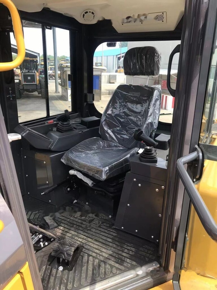 XCMG D170 - Bulldozer: picture 4 XCMG D170 - Bulldozer: picture 4